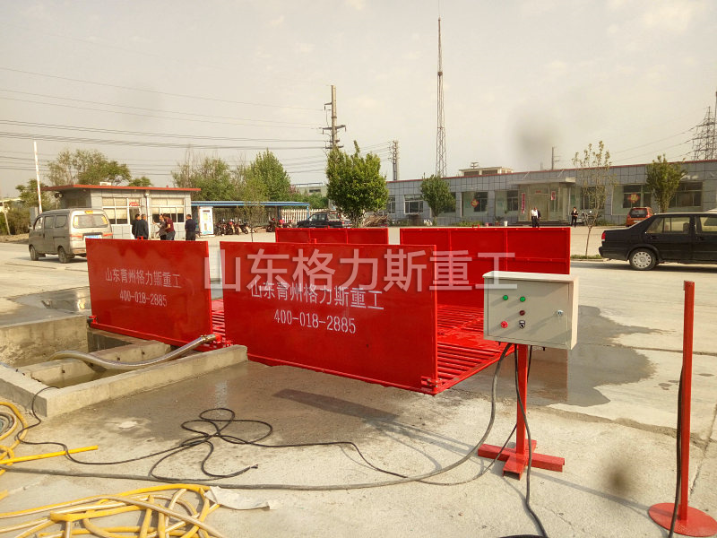 大型车辆洗车机