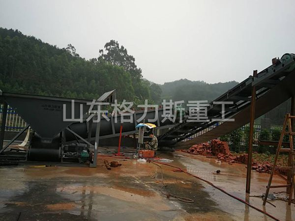 中铁二十局螺旋洗石机
