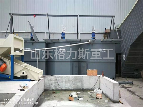 振动式砂石分离机带污水回收装置安装现场