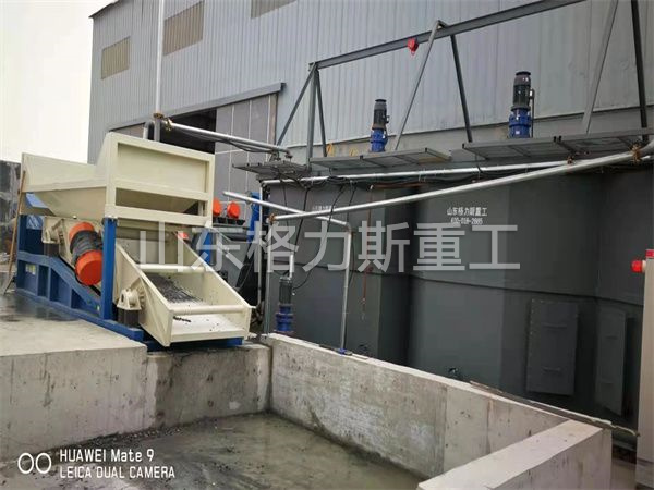 振动式砂石分离机带污水回收装置安装现场